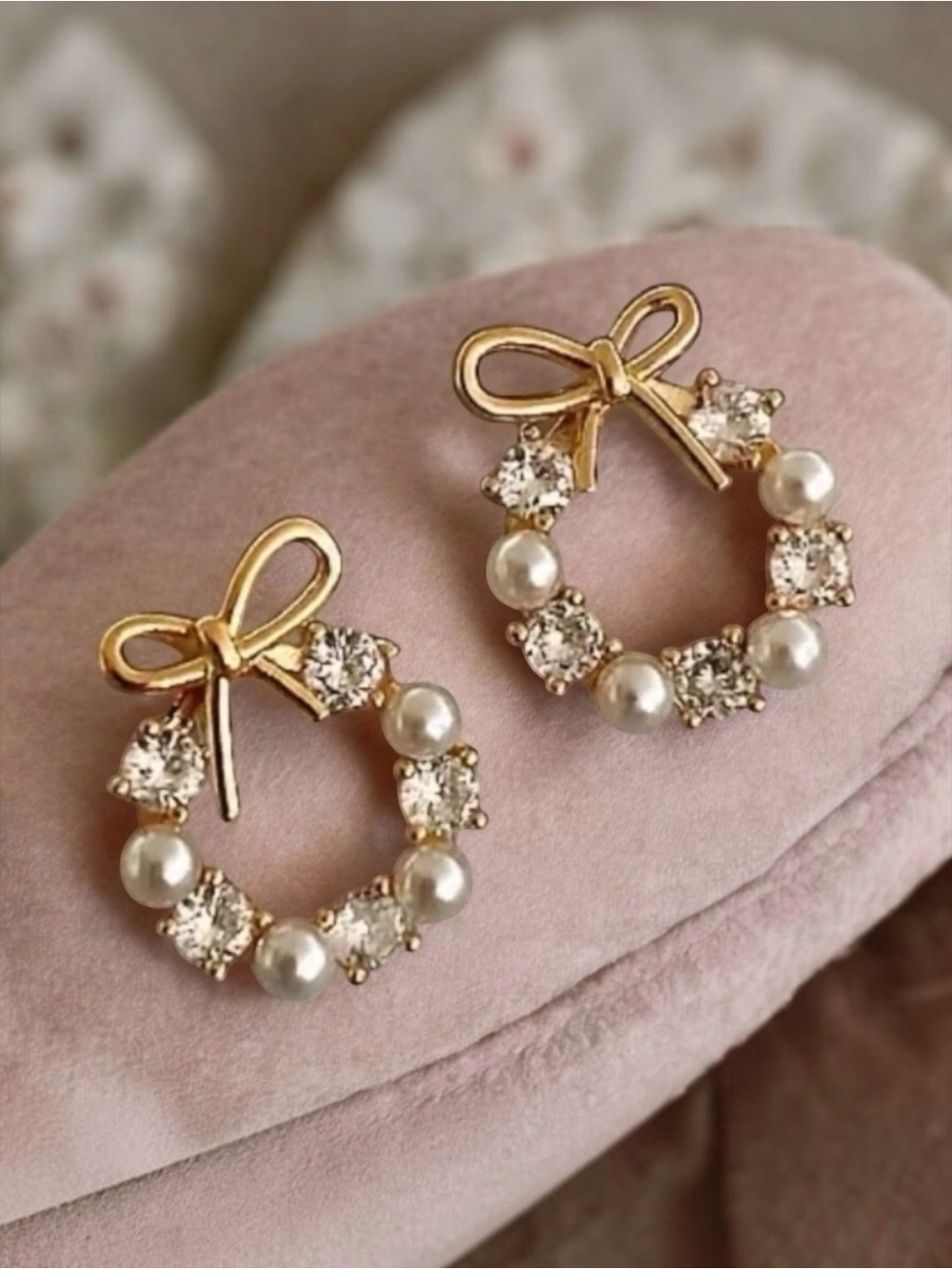 Christmas Wreath Gold Plated CZ and Pearl Stud earrings. New.